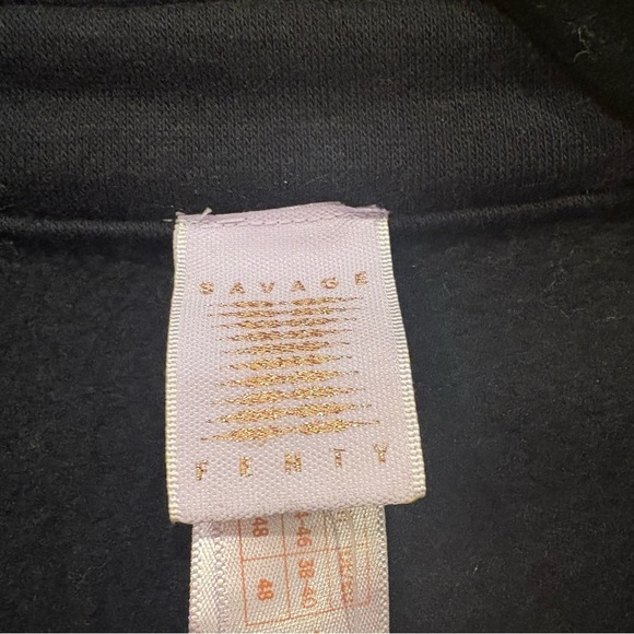 Savage X Fenty $85 Essential Oversized Button-Up Shirt Comfy M P2P 24-26” - Picture 7 of 14